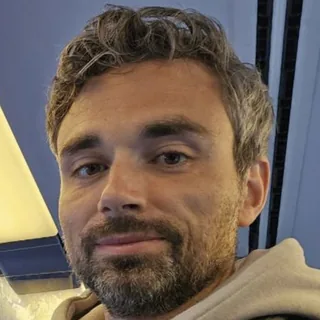 Portrait of Bart van den Burg